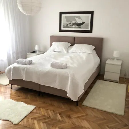Family & Friends -free Parking Sarajevo