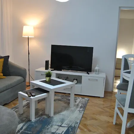 Family & Friends -free Parking Apartment Sarajevo