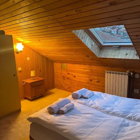 Family & Friends -free Parking *