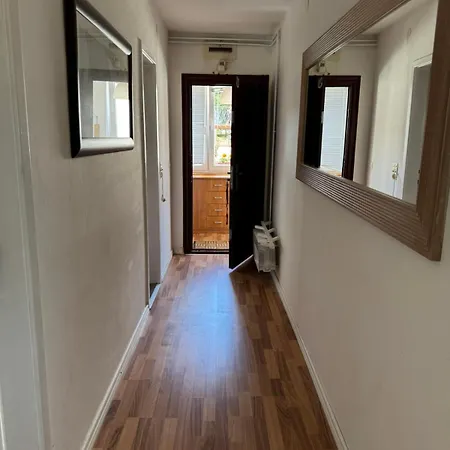 Family & Friends -free Parking Apartment Sarajevo