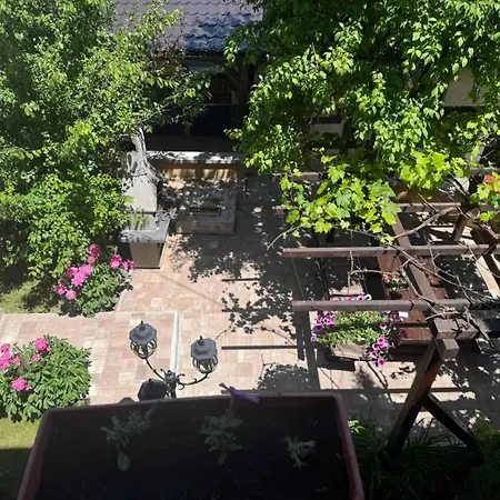 Family & Friends -free Parking